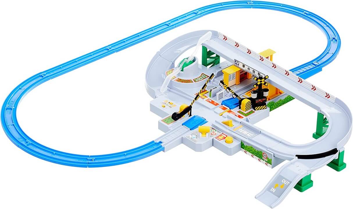 プラレール トミカと遊ぼう！くるぞわたるぞ！カンカン踏切セット
